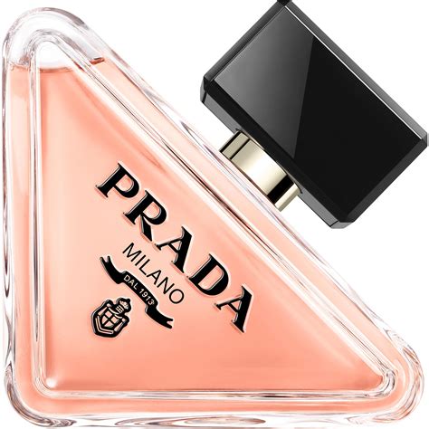 prada fragrance milano